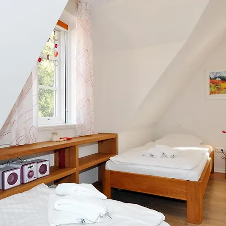 Doppelhaushaelfte Huus Twee Holiday home Bohl