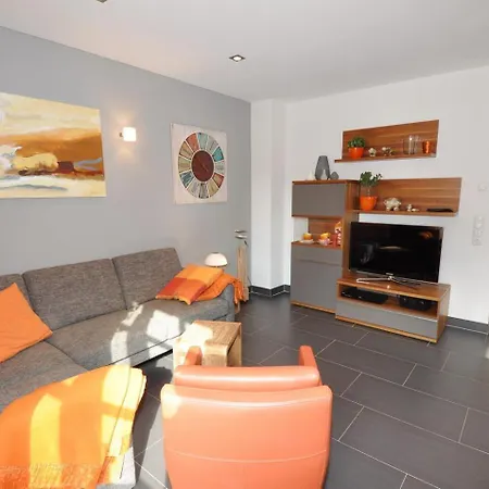 Holiday home Doppelhaushaelfte Huus Twee Bohl