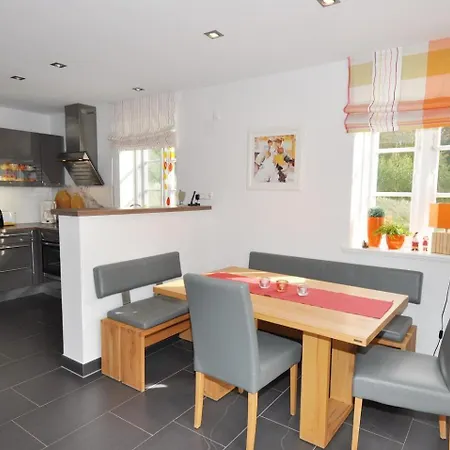 Holiday home Doppelhaushaelfte Huus Twee Bohl