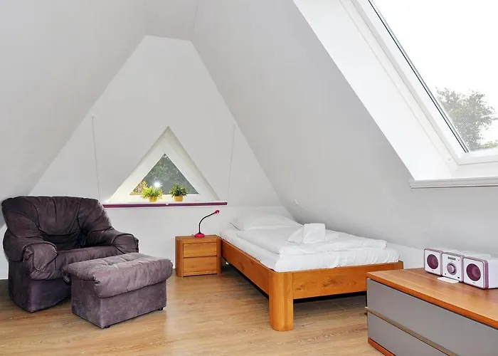 Doppelhaushaelfte Huus Twee Vakantiehuis *