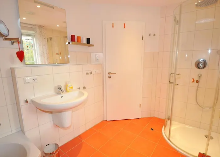 Vakantiehuis Doppelhaushaelfte Huus Twee *