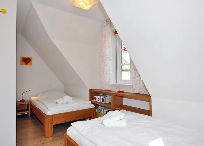 Doppelhaushaelfte Huus Twee * Böhl